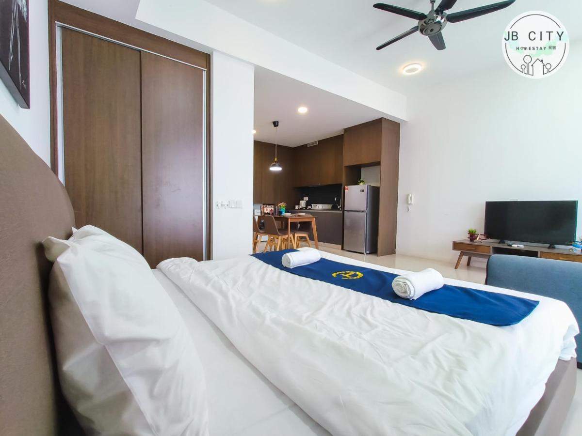 נוסג'יה Grand Medini Suites By Rr Jbcity מראה חיצוני תמונה