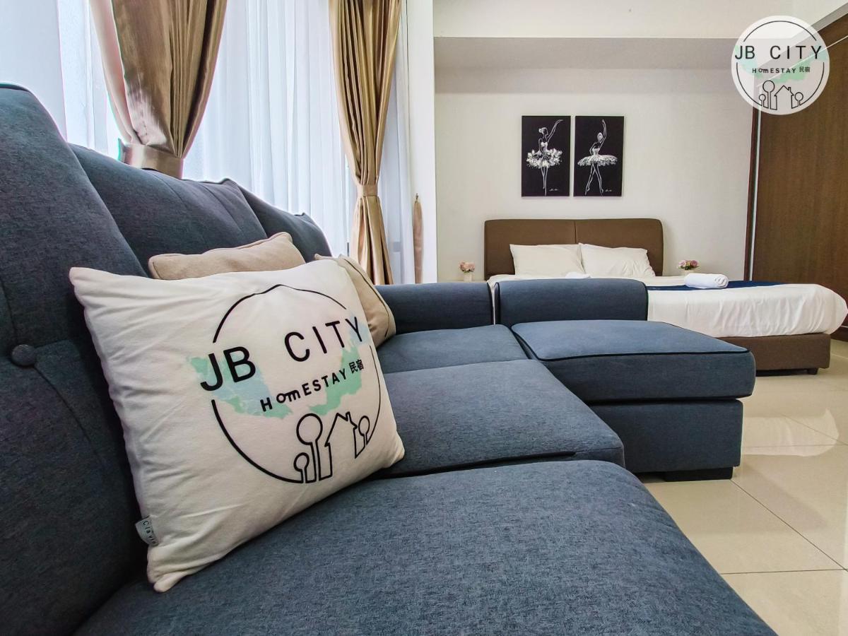 נוסג'יה Grand Medini Suites By Rr Jbcity מראה חיצוני תמונה