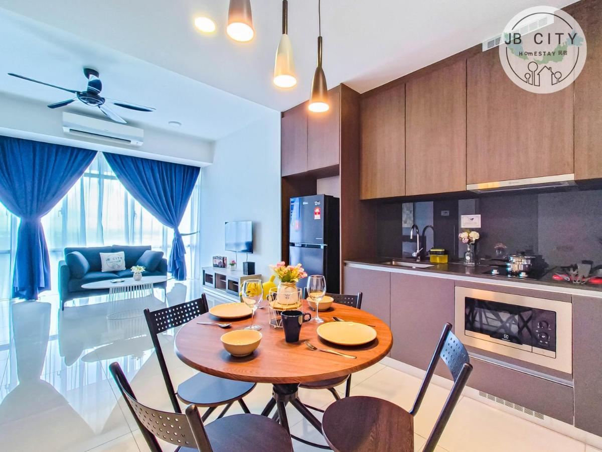 נוסג'יה Grand Medini Suites By Rr Jbcity מראה חיצוני תמונה