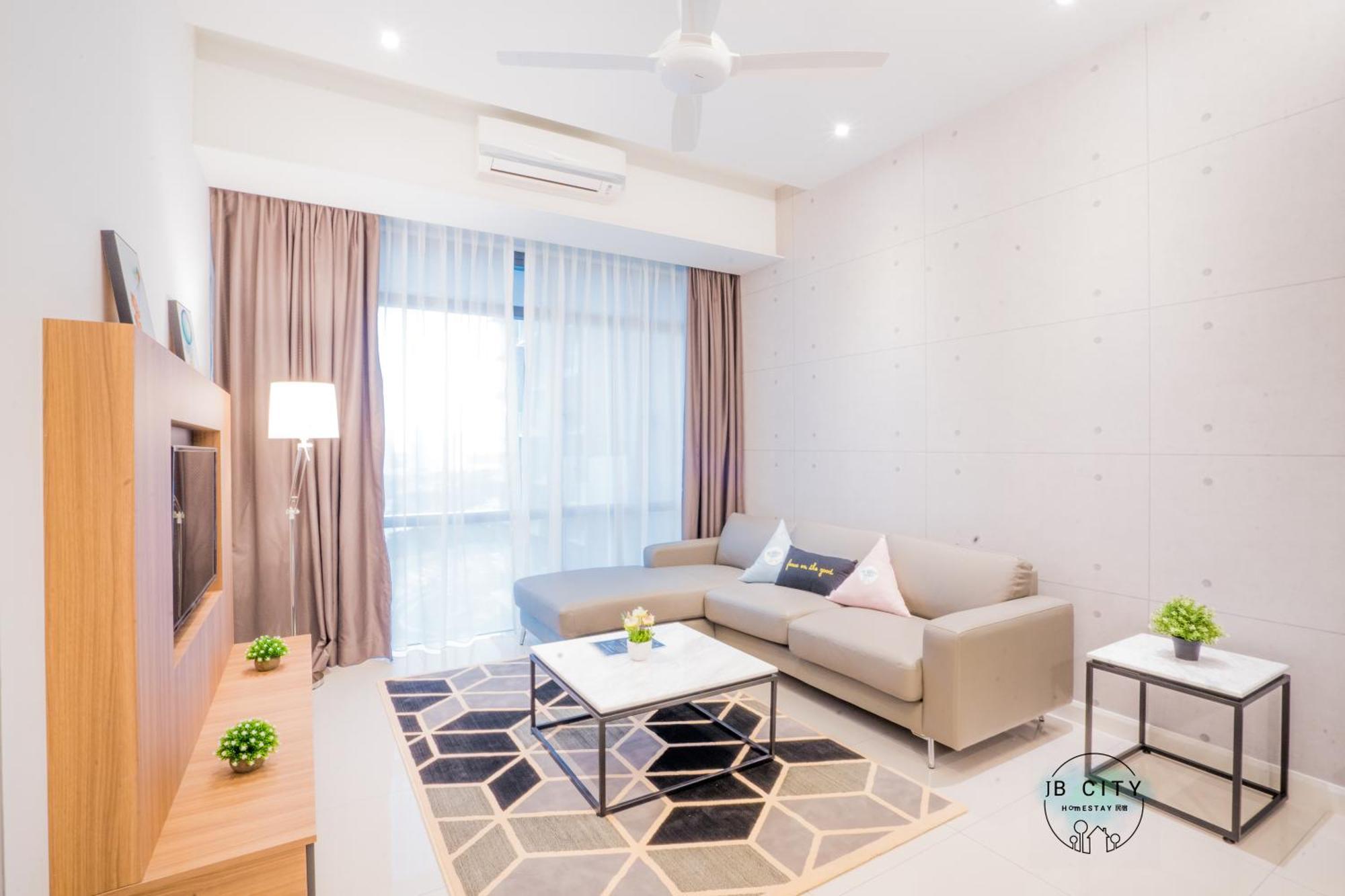 נוסג'יה Grand Medini Suites By Rr Jbcity מראה חיצוני תמונה