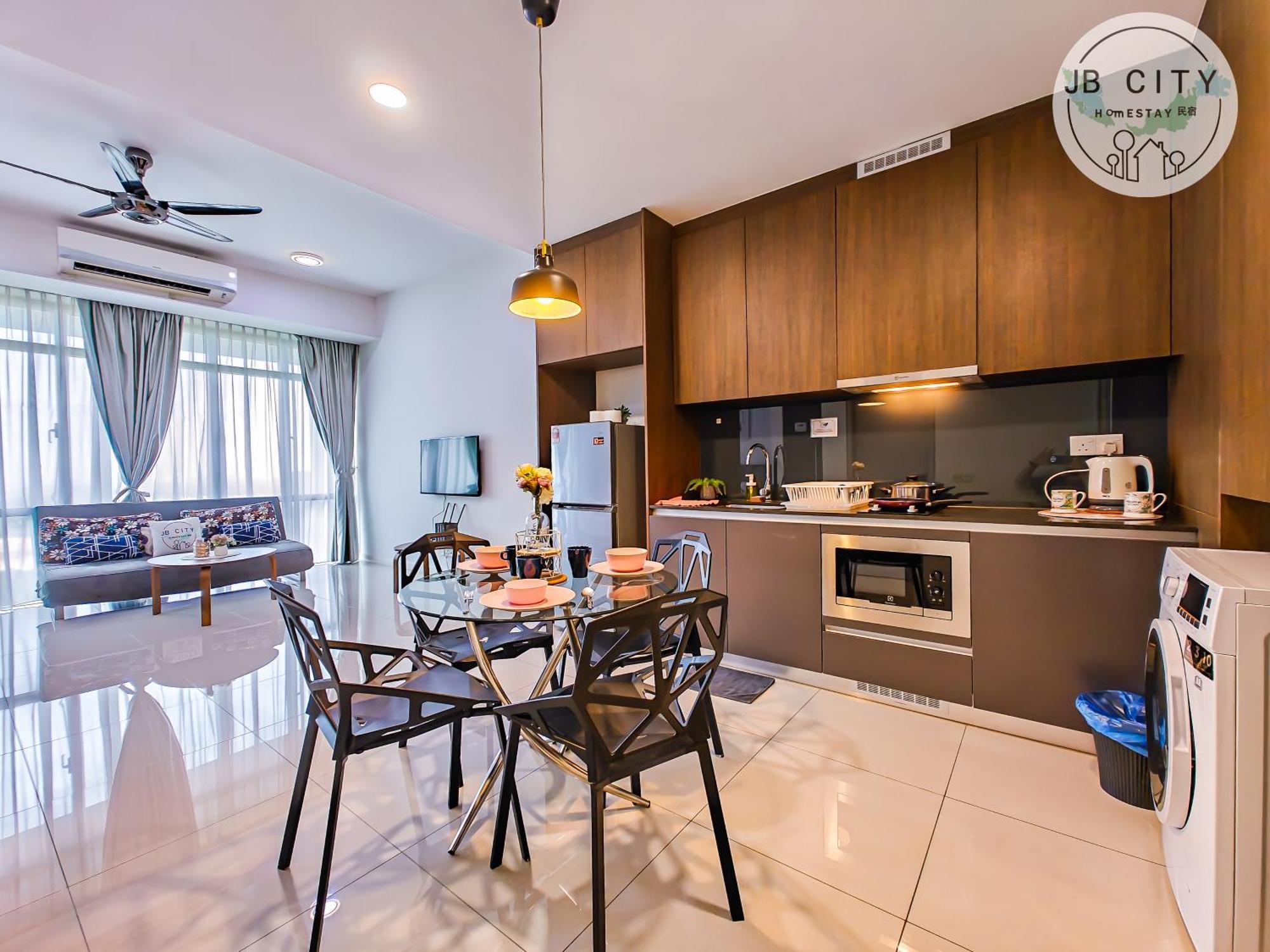 נוסג'יה Grand Medini Suites By Rr Jbcity מראה חיצוני תמונה
